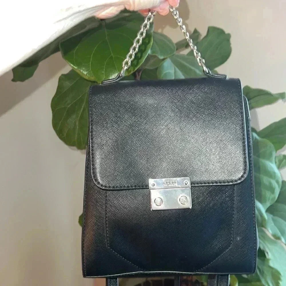 GUESS Los Angeles Unisex Black Vegan Small Silver Tone Hardware